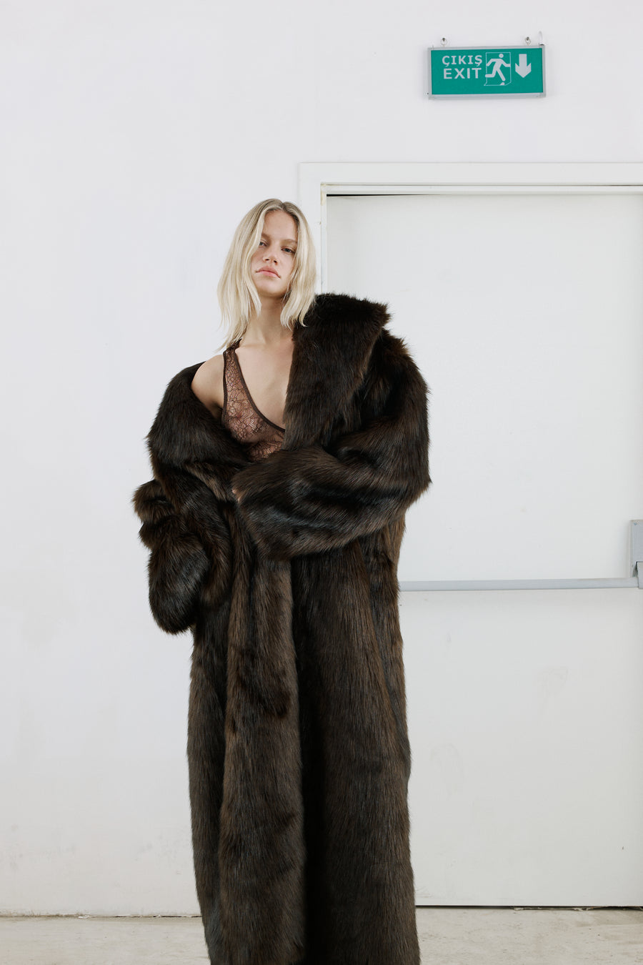 BOLD Amber faux fur