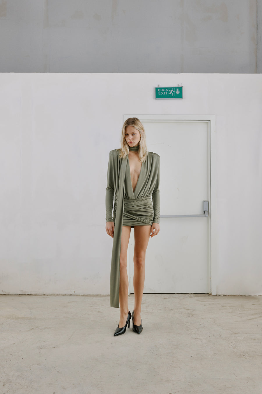 BOLD Look 2 in khaki