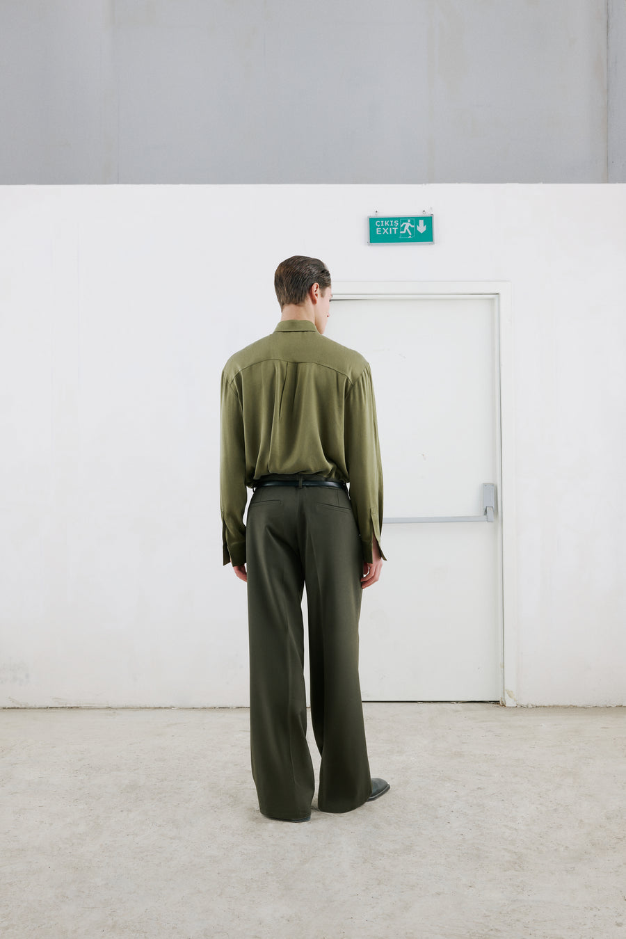 BOLD Look 2 in khaki pant