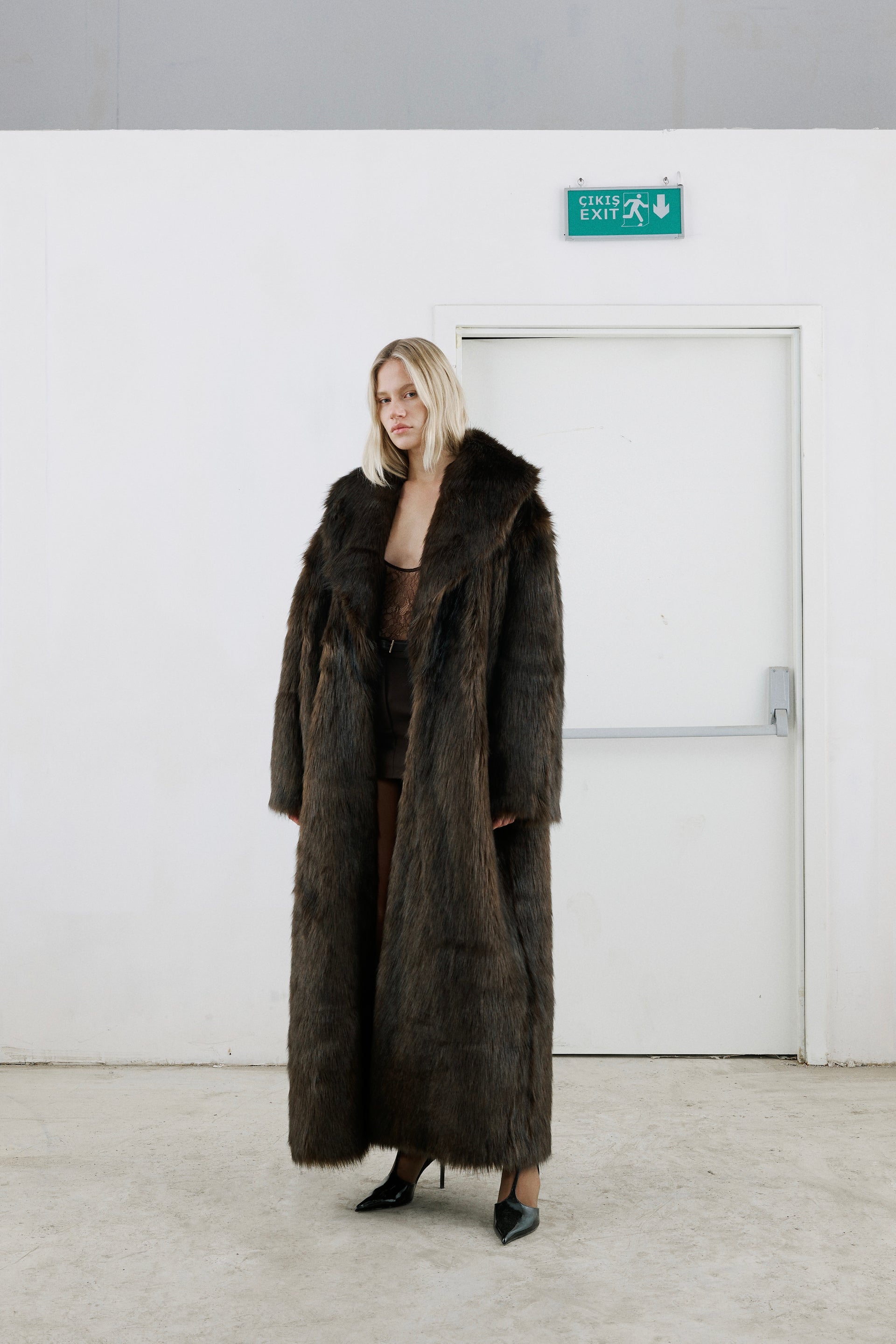 BOLD Amber faux fur