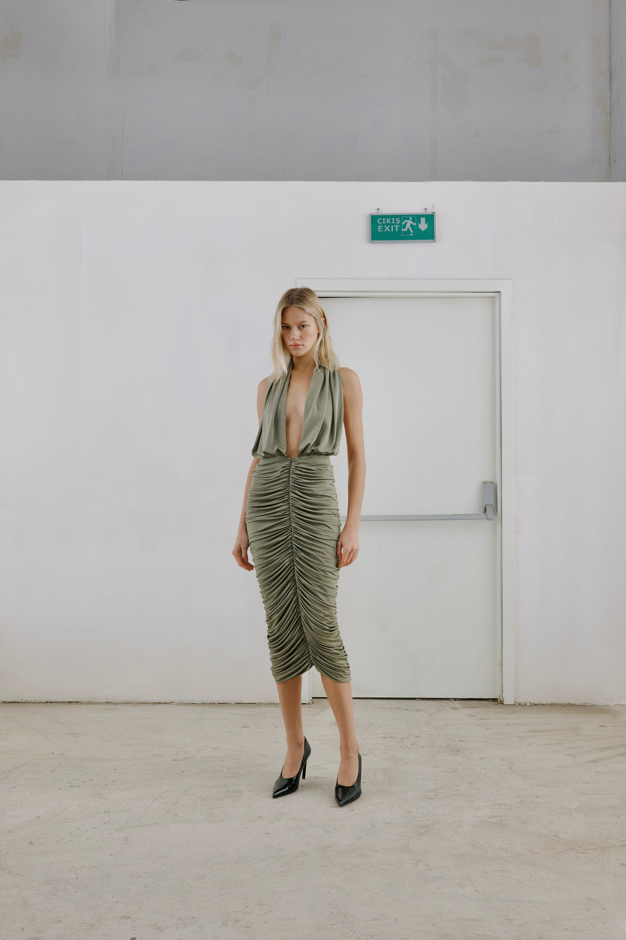 BOLD Look 5 in khaki