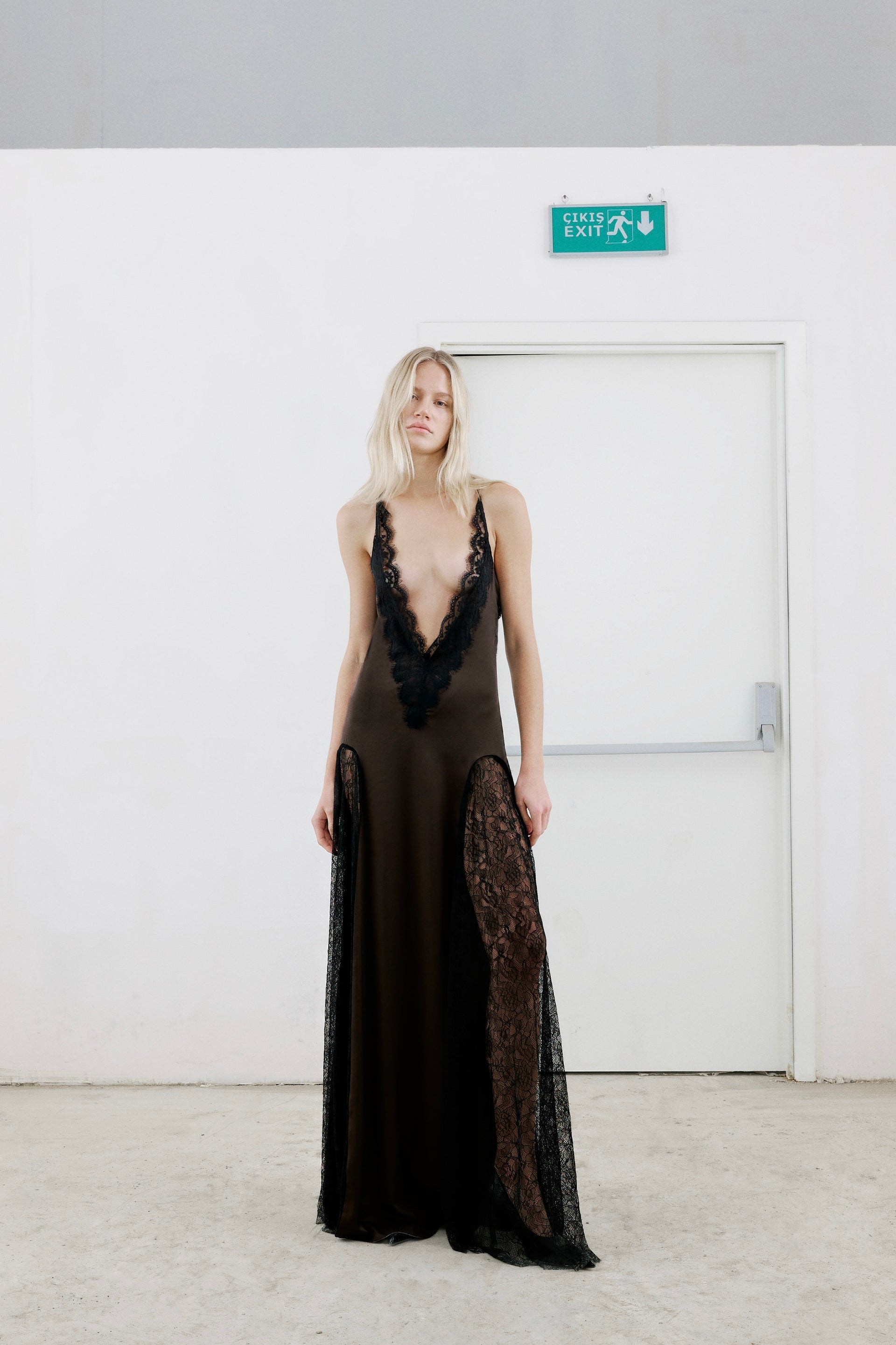 BOLD Look 13 in carob