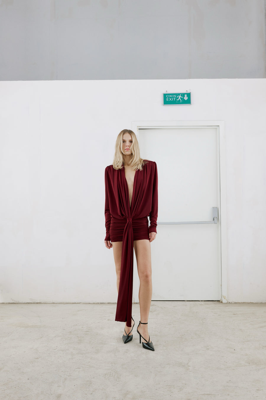 BOLD Look 1 in burgundy